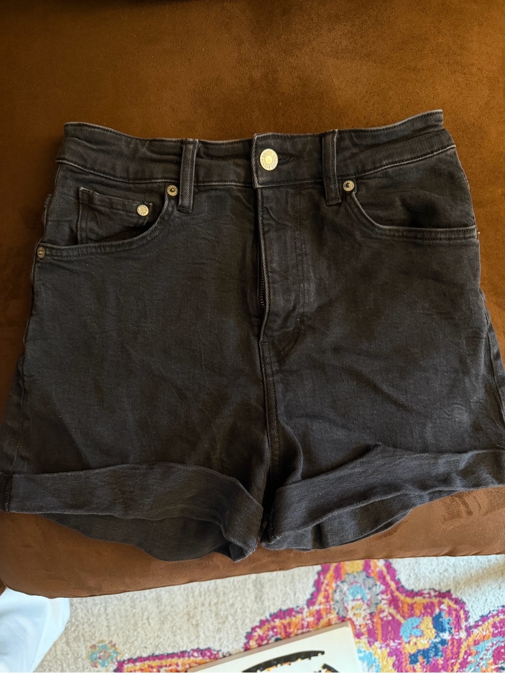 H&M Black Ultra High-Waist Mom Shorts size 4